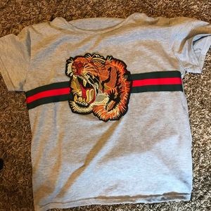 Ladies tiger tee medium / large